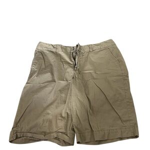 ⚪️MERONA: Women’s size 14, khaki stretch casual shorts w/pockets, preowned⚪️